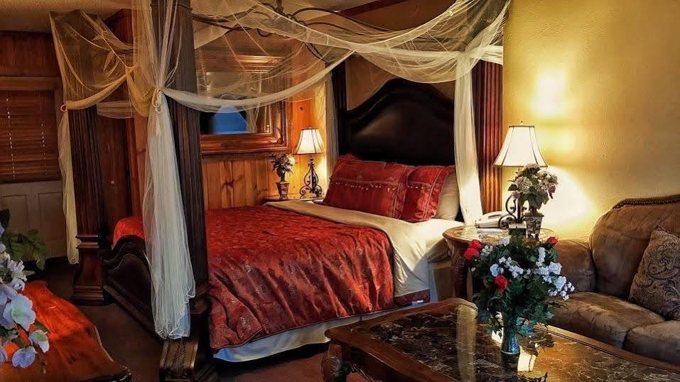 River Lodge Saluda